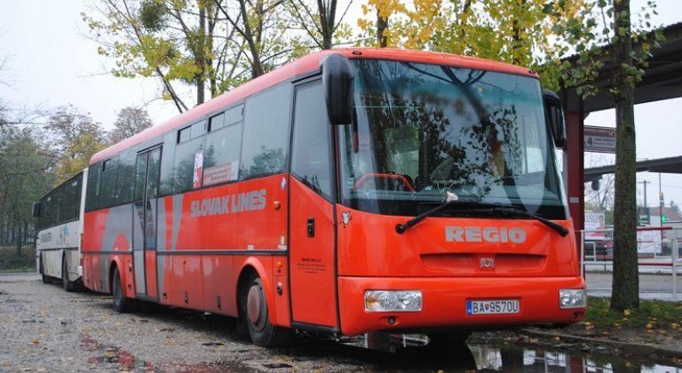 Cestujúci pozor, pripomienkujte autobusové spoje Slovak Lines