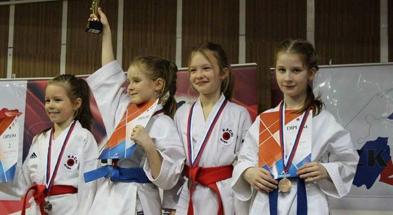 A somorjai Budokan Samaria karate klub kíváló eredményei Trencsénben