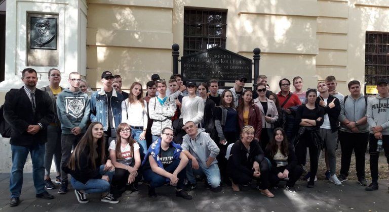 44676716_1126112817541047_6991400047065694208_n (1)