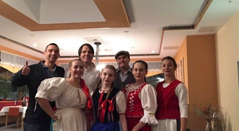 46516840_358805858206848_839045913090457600_n