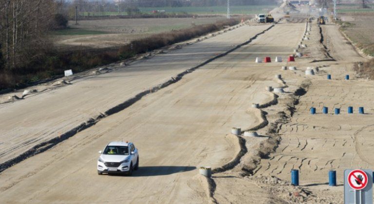 Kontaminácia ohrozujúca zdravie sa pri výstavbe D4 a R7 nepotvrdila, bordel sa však našiel