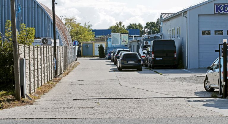 VBggZQSIQHe9t-XQRwGKag~Are-l-STK-amor-n-2-10-2019-o-12-30-hod-Martin-kami-nom-nac-val-do-dvoch-ut-v-are-li-kam-voz-tovar