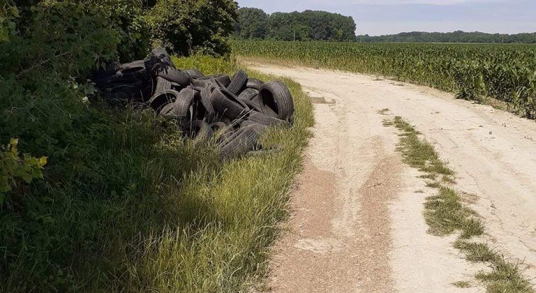 Skládka pneumatík v Dunajskej Lužnej