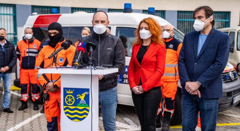 Od budúceho týždňa začne župa očkovať klientov a zamestnancov zariadení sociálnych služieb.