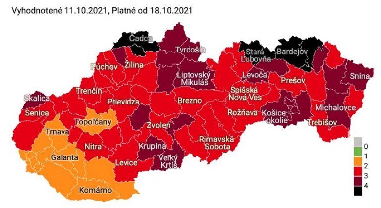 Už máme aj čierne okresy. Dunajská Streda zostáva v oranžovej farbe