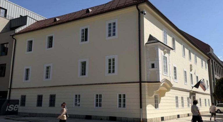 Mestské zastupiteľstvo zasadá vo štvrtok. Na programe sú financie, pozemky aj hlavný kontrolór