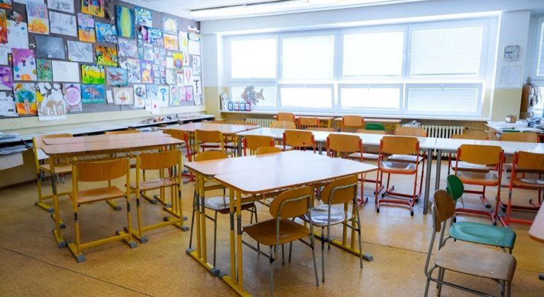 Polícia preveruje incident medzi žiakmi ZŠ Mateja Bela v Šamoríne