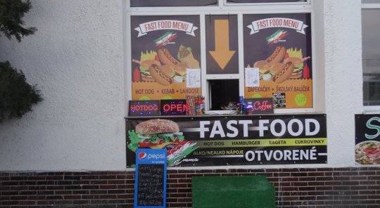 Fast food nyílt az autóbusz pályaudvar épületében