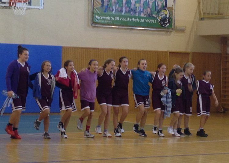 Šamorínske basketbalistky predviedli dobrú formu Šamorínske basketbalistky predviedli dobrú formu