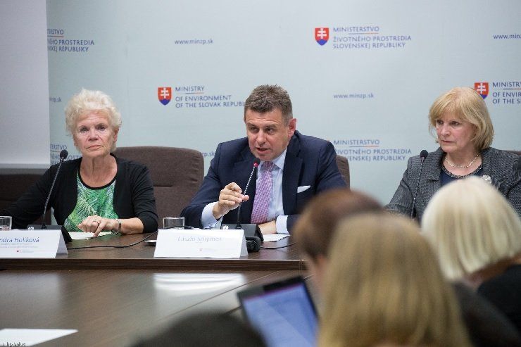 Sólymos László ellenőrizte a vereknyei kutakat Sólymos László ellenőrizte a vereknyei kutakat