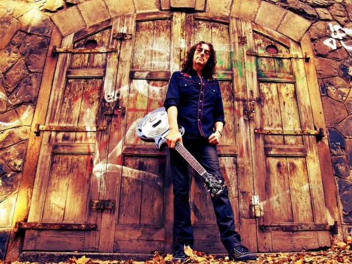 Gwyn Ashton Gwyn Ashton