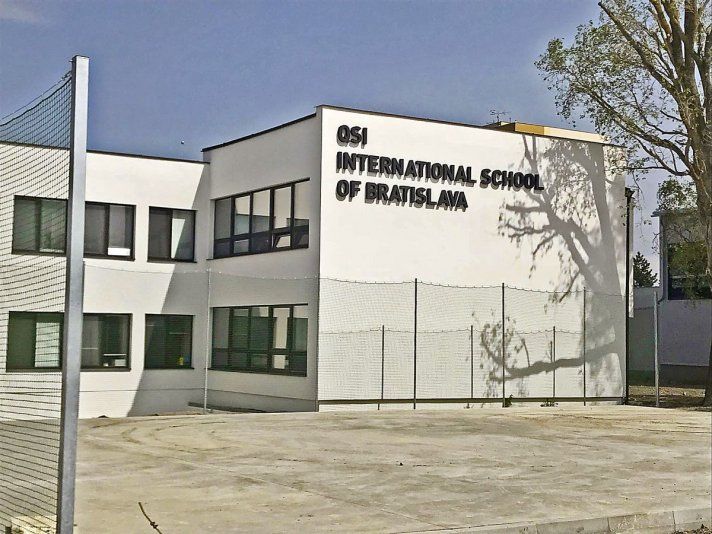 r6r_keCqS1m-WcwnmYT8Ew~QSI-International-School-of-Bratislava