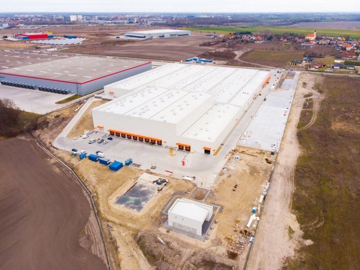 megapekareň megapekareň