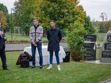 Na pamätnú tabuľu pribudli mená Tibora Linku a Vincenta Farkaša