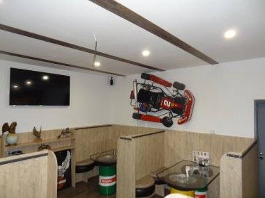 Motostop63 - štýlový šamorínsky fastfood, kde sa oplatí zastaviť!