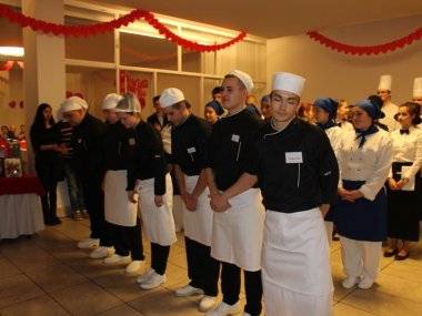 Valentínsky ples na Súkromnej hotelovej a strednej odbornej škole SD Jednota Šamorín