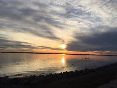 Olvasói képek: Napkelte és napnyugta a Duna felett Olvasói képek: Napkelte és napnyugta a Duna felett