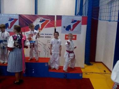 Négy éremmel tértek haza karatésaink a Szlovák Kupáról