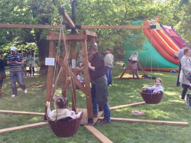 Na majáles prišli do Pomlé stovky ľudí Na majáles prišli do Pomlé stovky ľudí