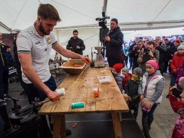 Foto: Úžasné jedlá, gurmánske špeciality a výborná atmosféra Foto: Úžasné jedlá, gurmánske špeciality a výborná atmosféra