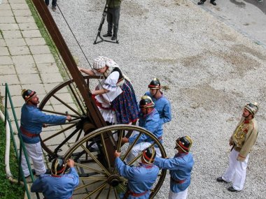 Képriport a tűzoltó fesztiválról: A mentés