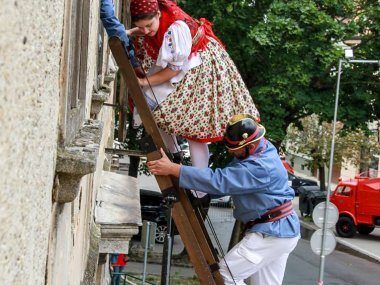 Képriport a tűzoltó fesztiválról: A mentés