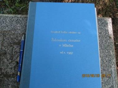 Navštívili sme vzácny historický cintorín v Mliečne