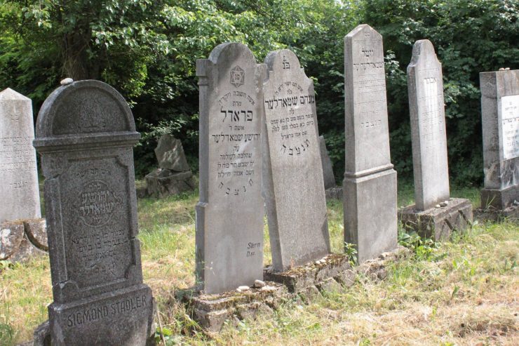 cintorín - 2. časť - hroby významných osobností